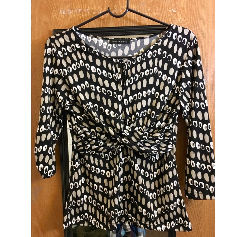 Business casual top